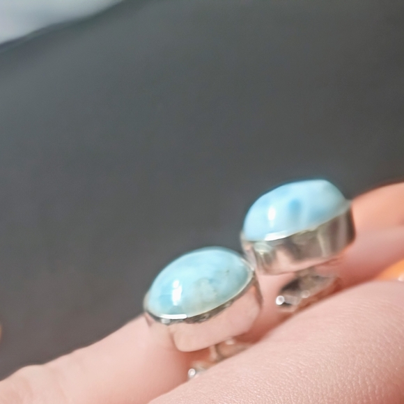 Beautiful button larimar gem stones set in sterling silver - Picture 2 of 3